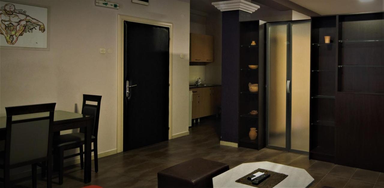 Hotel Ambasador Битола Экстерьер фото