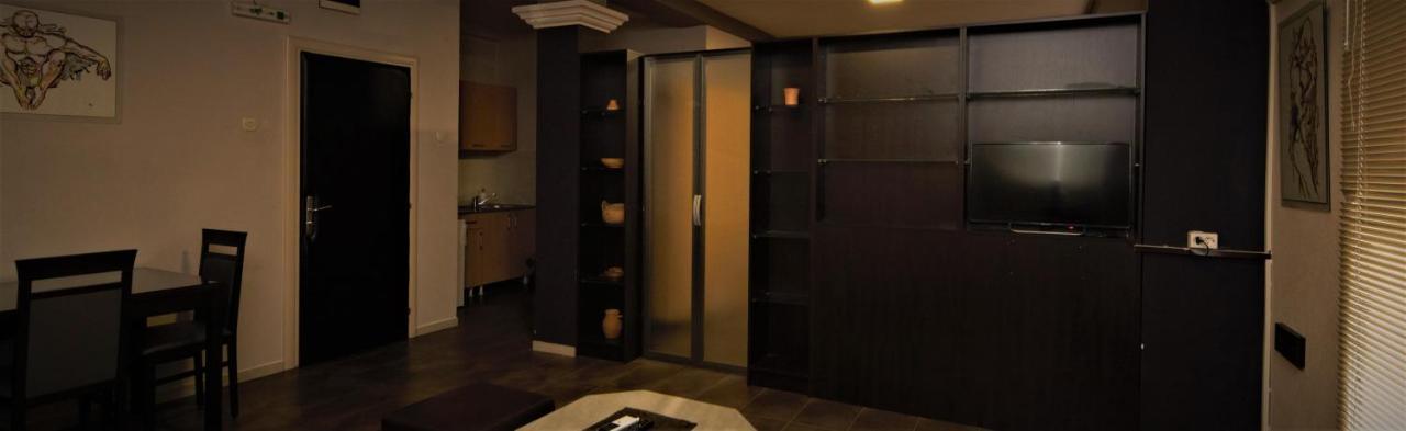 Hotel Ambasador Битола Экстерьер фото