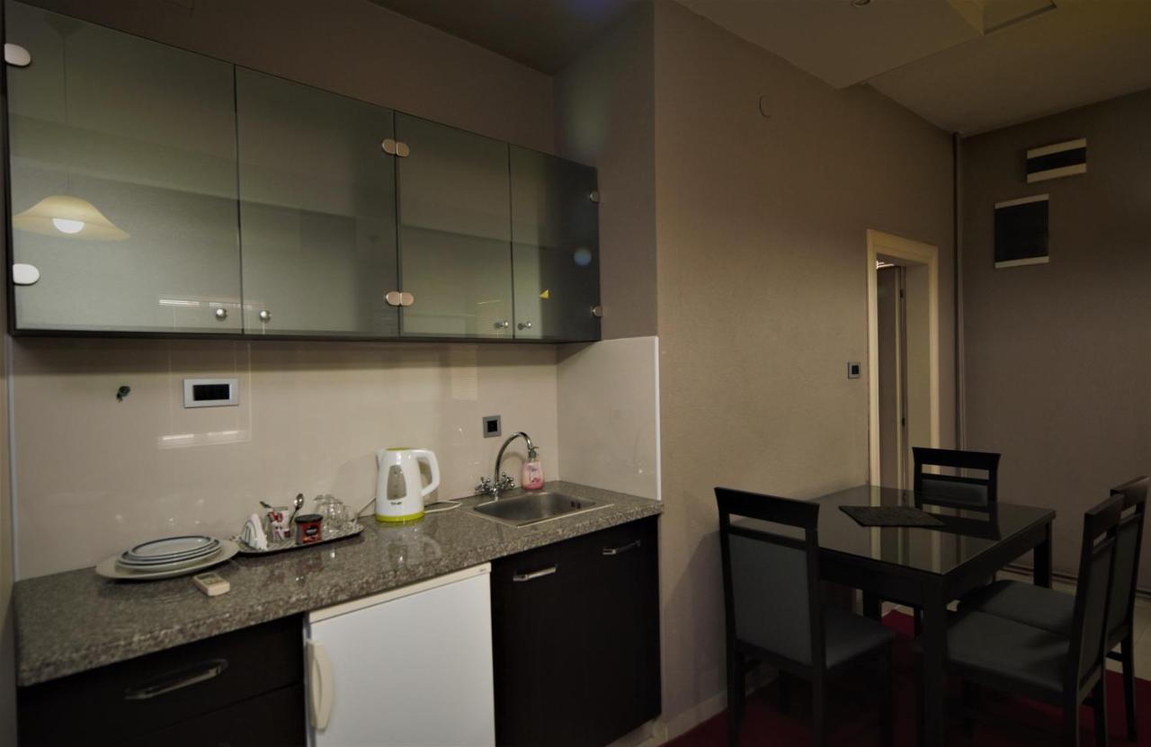 Hotel Ambasador Битола Экстерьер фото