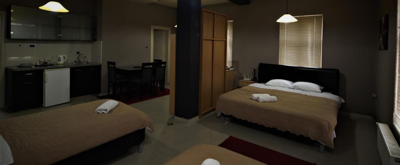 Hotel Ambasador Битола Экстерьер фото