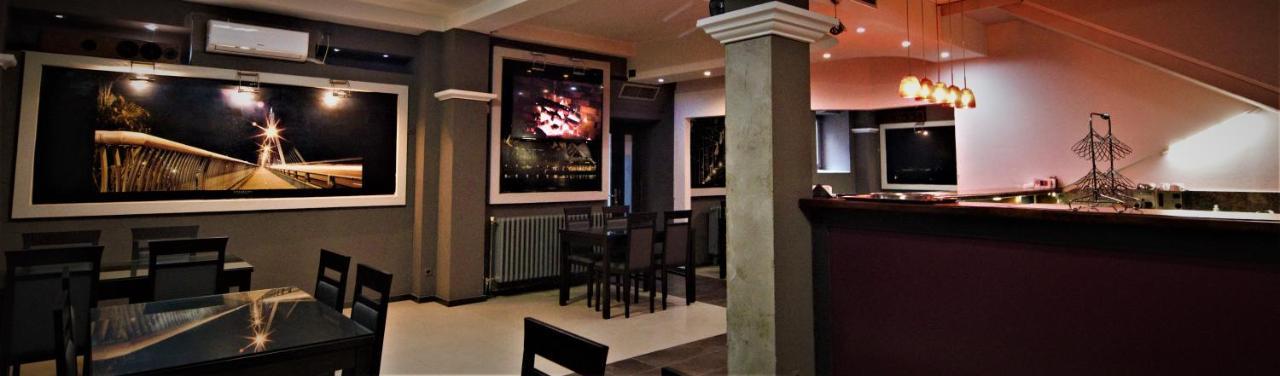 Hotel Ambasador Битола Экстерьер фото