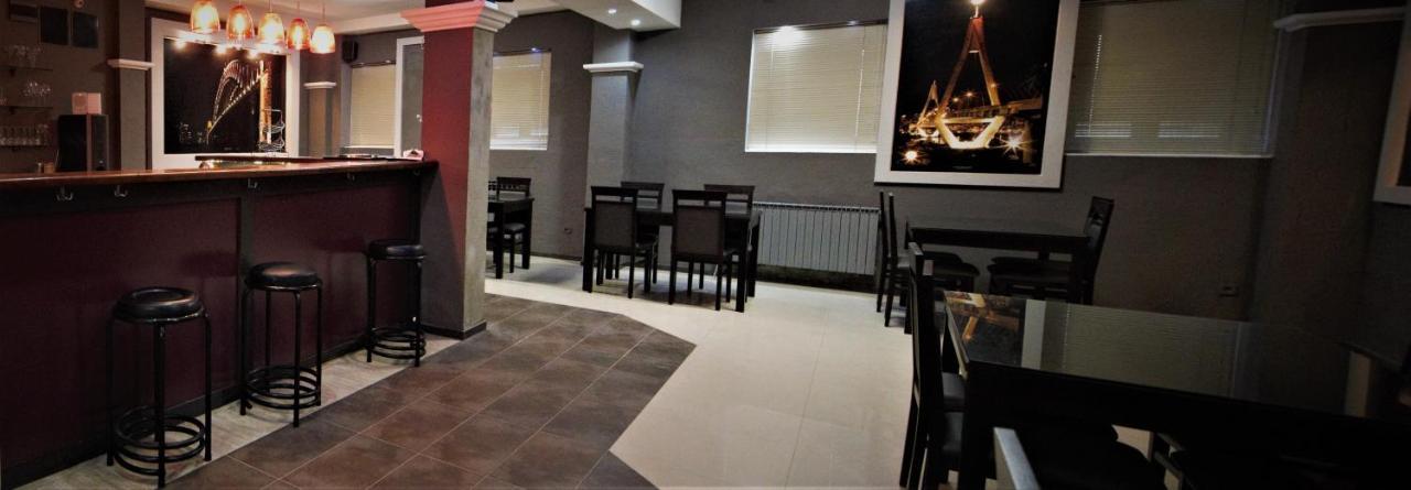 Hotel Ambasador Битола Экстерьер фото